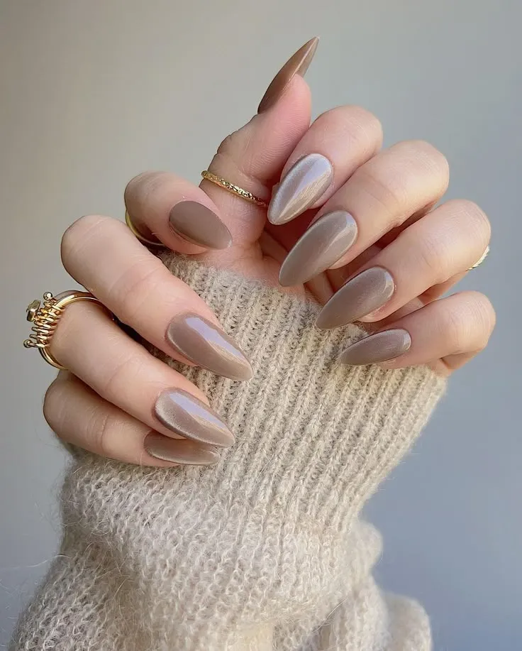 latte nails