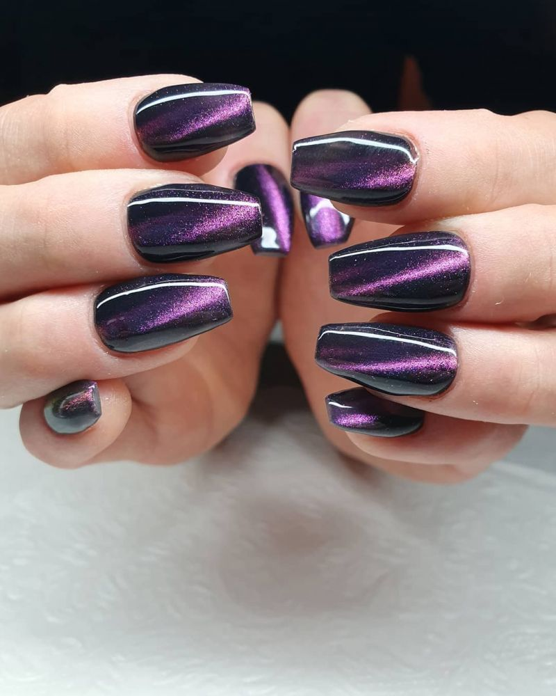 Velvet and Cat Eye Nails