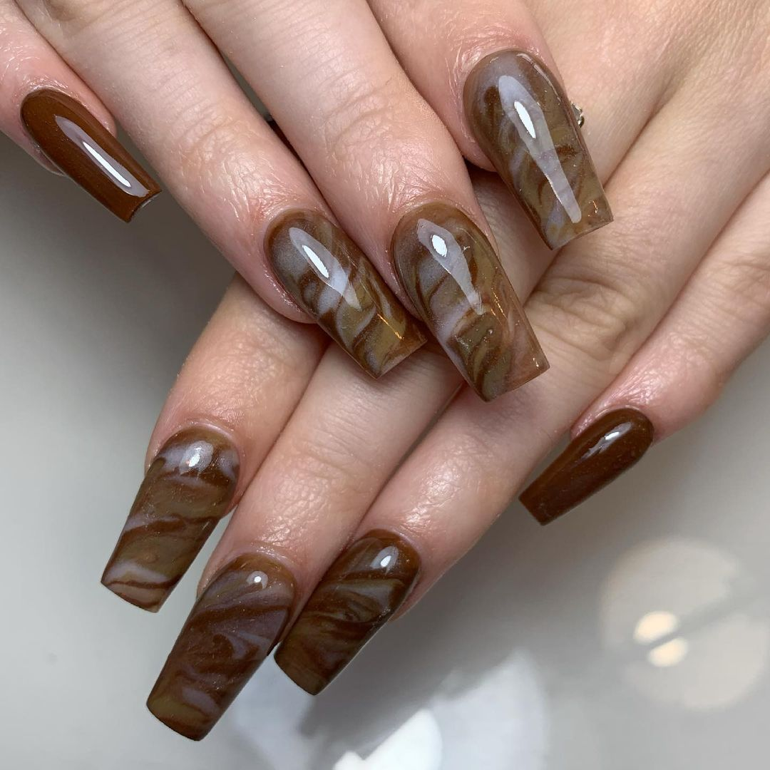 Latte Glow Nails