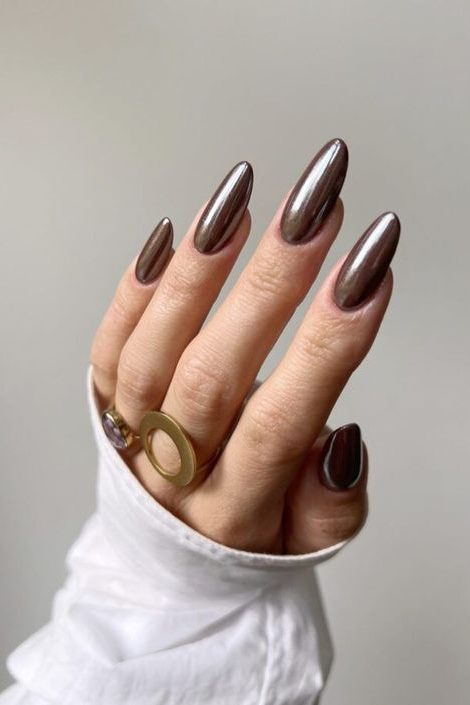 Latte Glow Nails