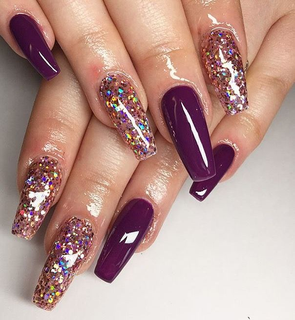 Glitter Accent Nails