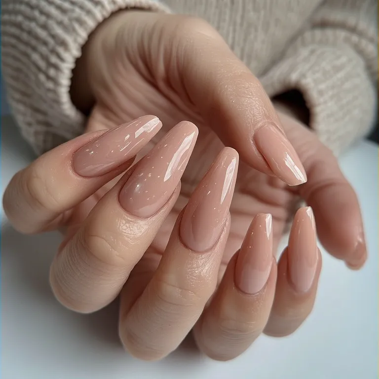 Minimalist Spring Nails Coffin